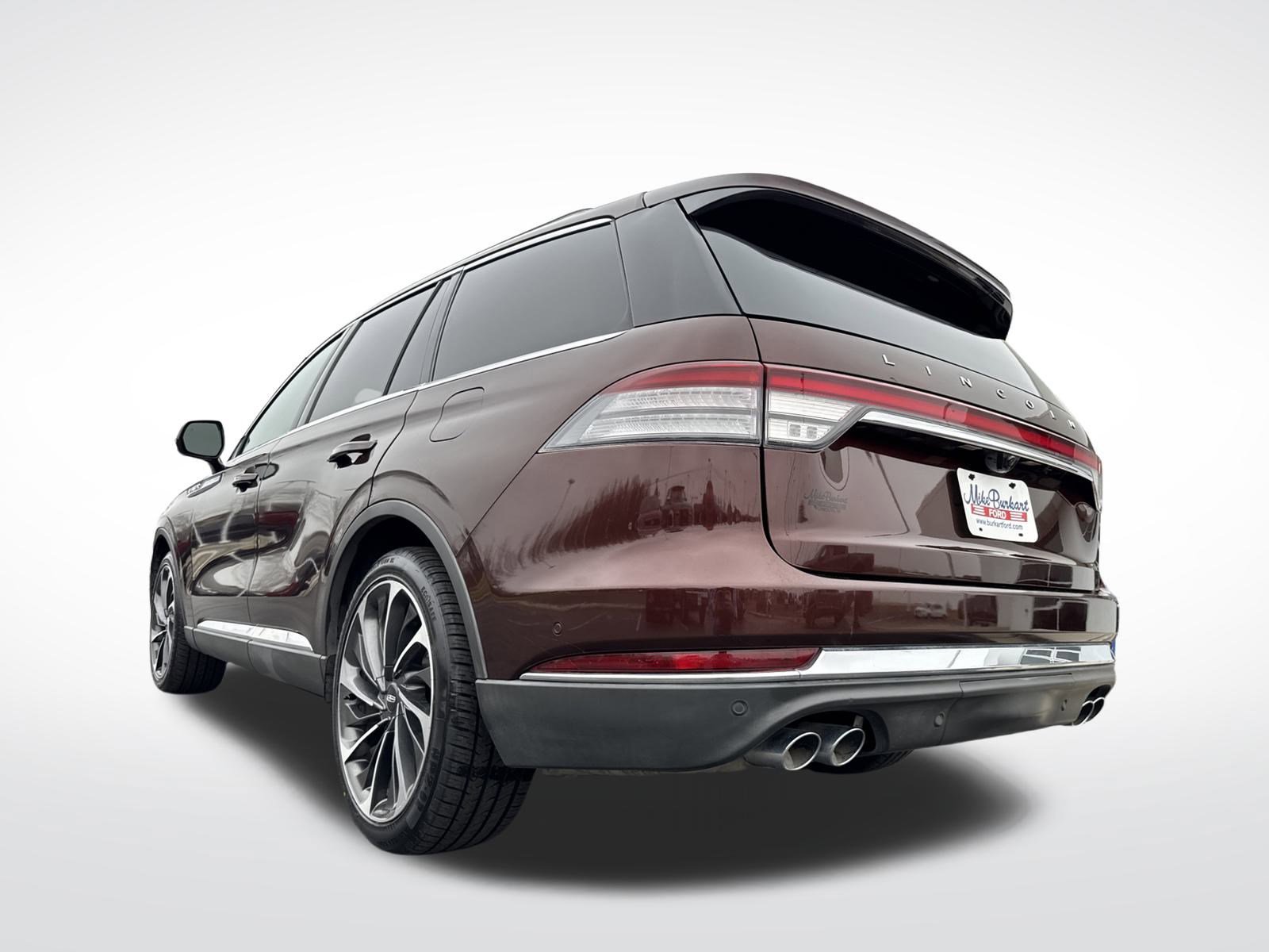 Used 2020 Lincoln Aviator Reserve w/ Equipment Group 202A image 16