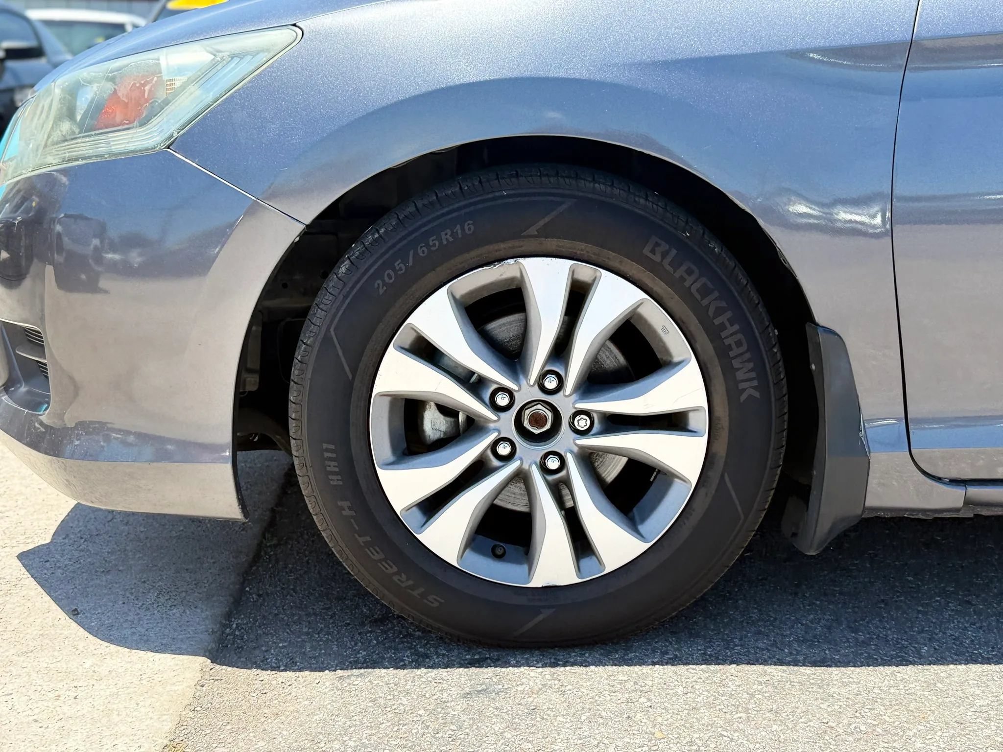 Used 2015 Honda Accord LX image 40