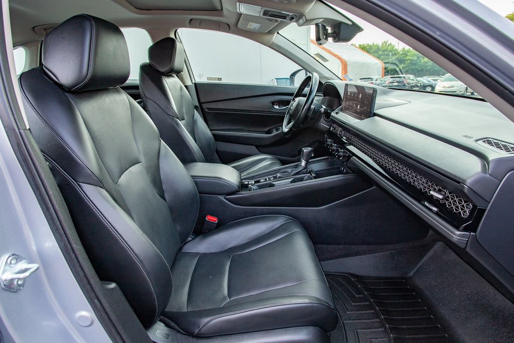 Used 2023 Honda Accord Touring image 22