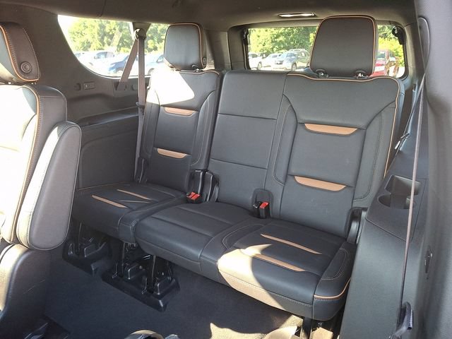 Used 2024 GMC Yukon XL AT4 w/ Technology Package AWD/4WD image 14