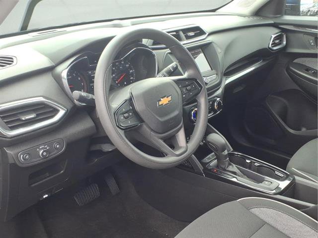 Used 2023 Chevrolet TrailBlazer LT FWD image 7