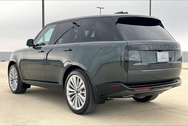 New 2026 Land Rover Range Rover SE image 3