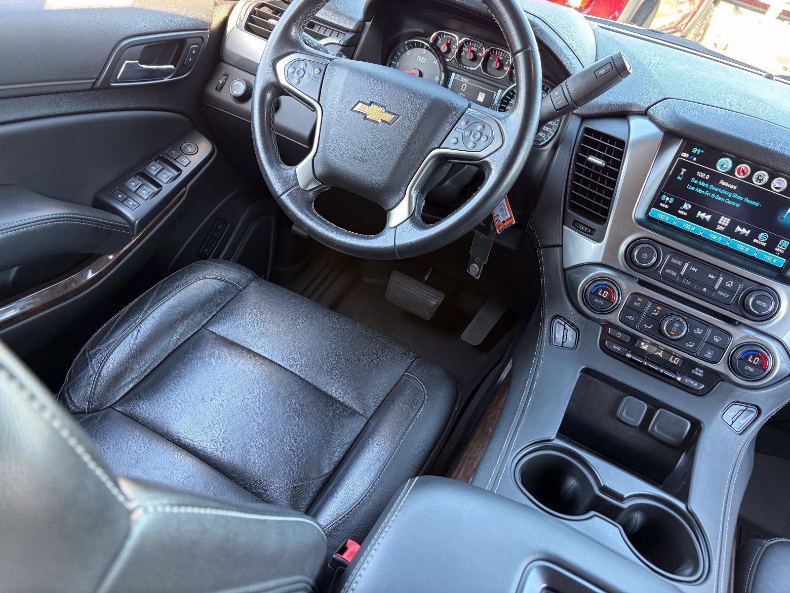 Certified 2019 Chevrolet Suburban LT AWD/4WD image 15