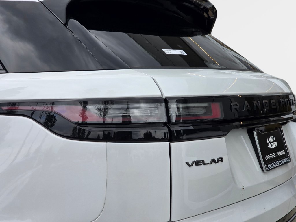Certified 2025 Land Rover Range Rover Velar Dynamic SE AWD/4WD image 36