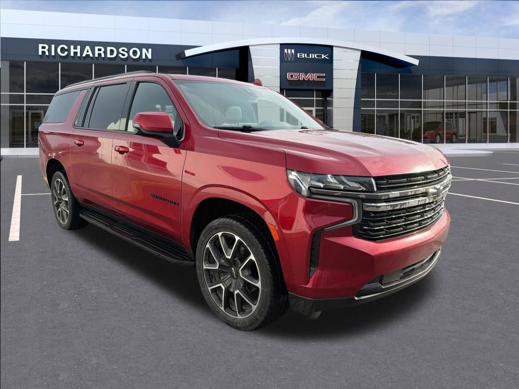 Used 2021 Chevrolet Suburban RST w/ Luxury Package image 8