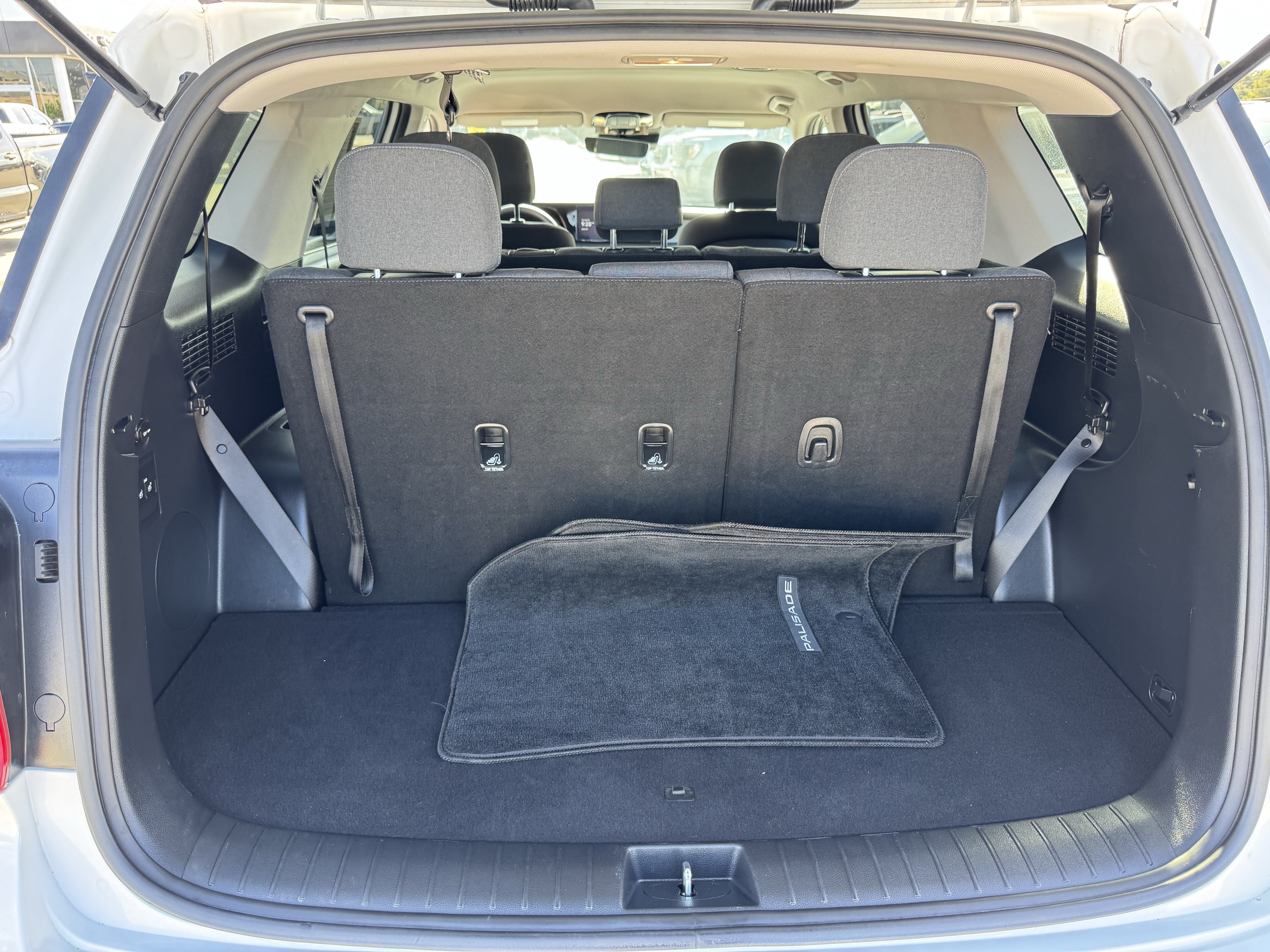 Used 2025 Hyundai Palisade SE FWD image 26