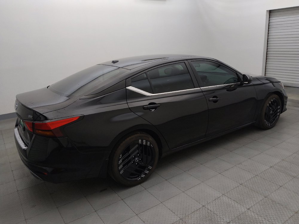 Used 2021 Nissan Altima 2.5 SR FWD image 10