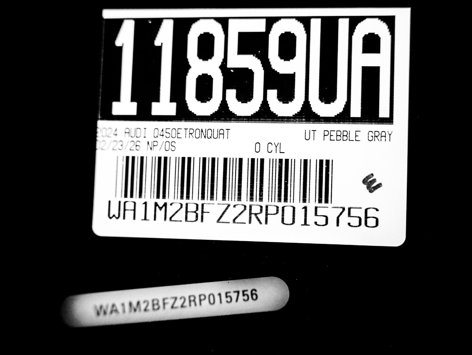 Used 2024 Audi Q4 e-tron Prestige image 26