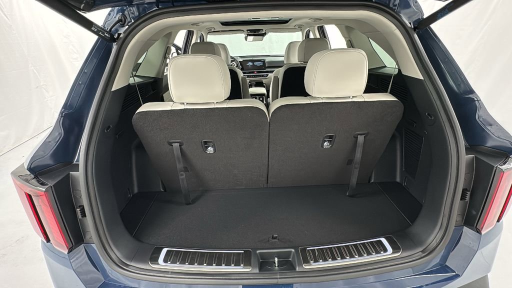 New 2025 Kia Sorento SX image 16