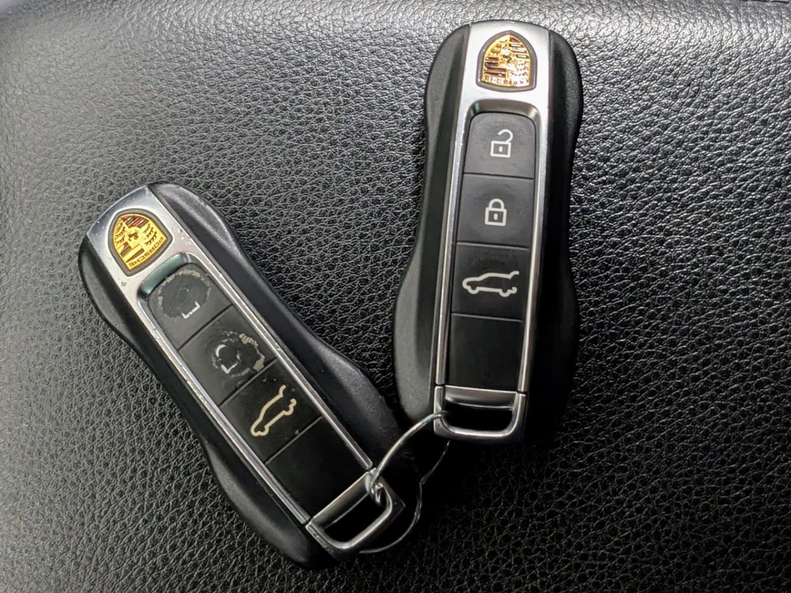 Used 2019 Porsche Cayenne image 37