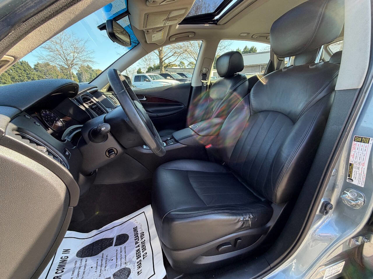 Used 2016 INFINITI QX50 Journey w/ Premium Package image 18