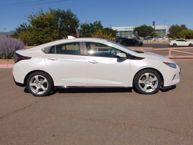 Used 2017 Chevrolet Volt LT w/ Comfort Package FWD image 3