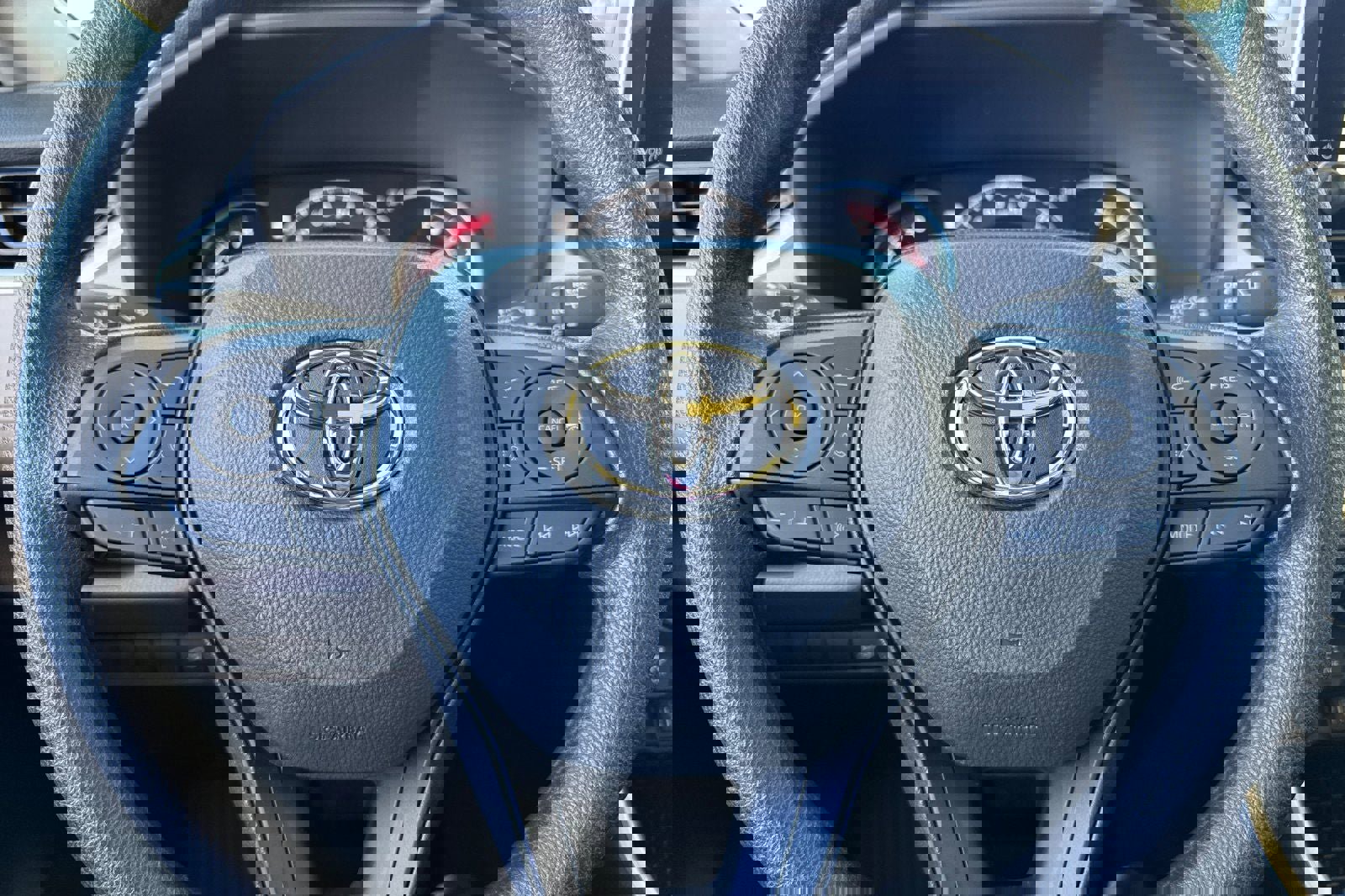 New 2025 Toyota RAV4 XLE image 27