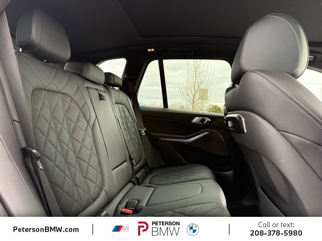 Used 2025 BMW X5 xDrive50e image 22