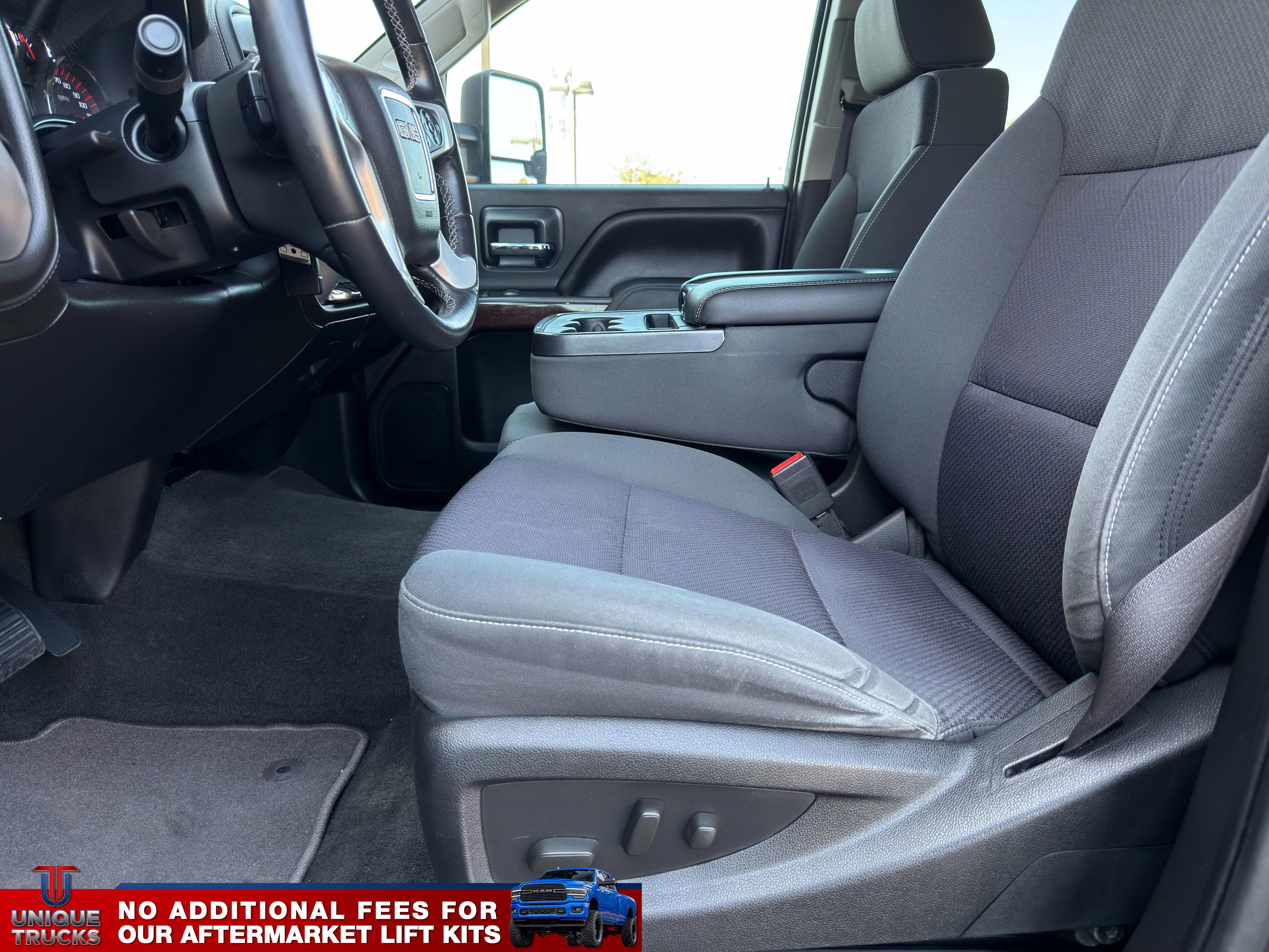 Used 2015 GMC Sierra 2500 SLE w/ SLE Preferred Package image 19