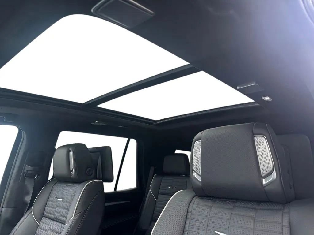 New 2026 Cadillac Escalade V w/ LPO, Floor Liner Package AWD/4WD image 11