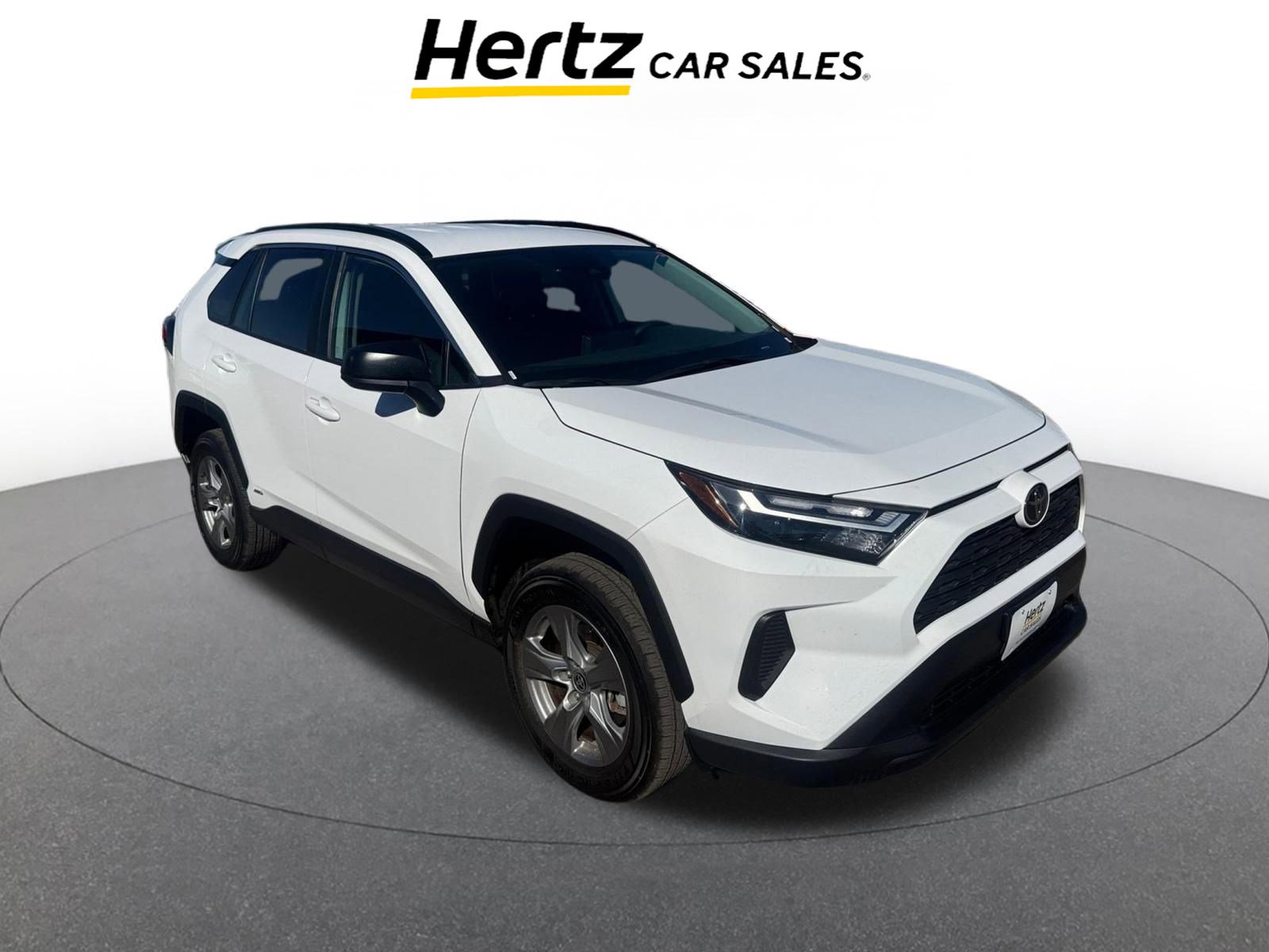 Used 2025 Toyota RAV4 LE image 1
