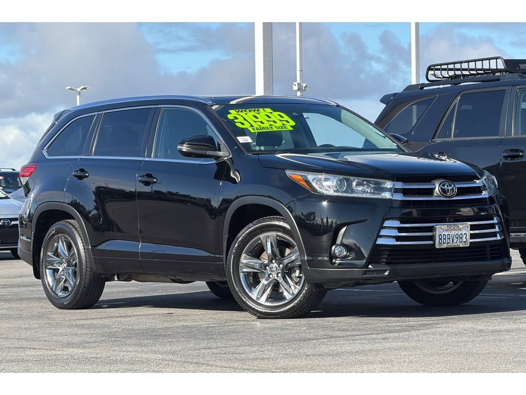 Used 2018 Toyota Highlander Limited Platinum AWD/4WD image 2