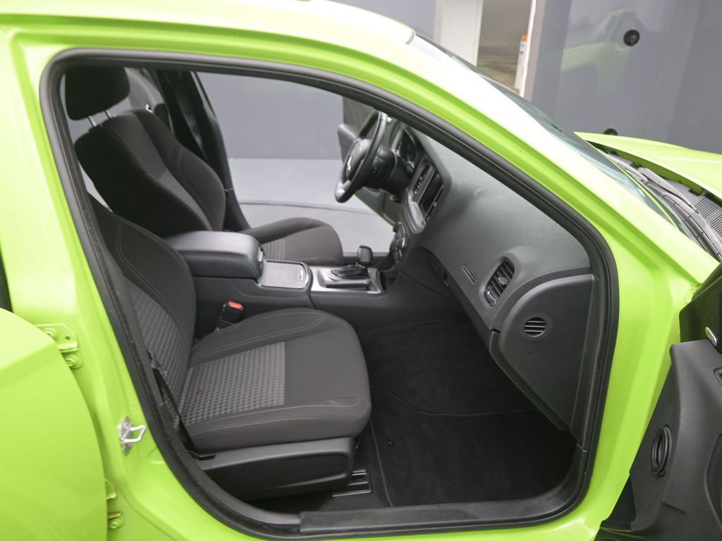 Used 2023 Dodge Charger SXT w/ Blacktop Package image 18