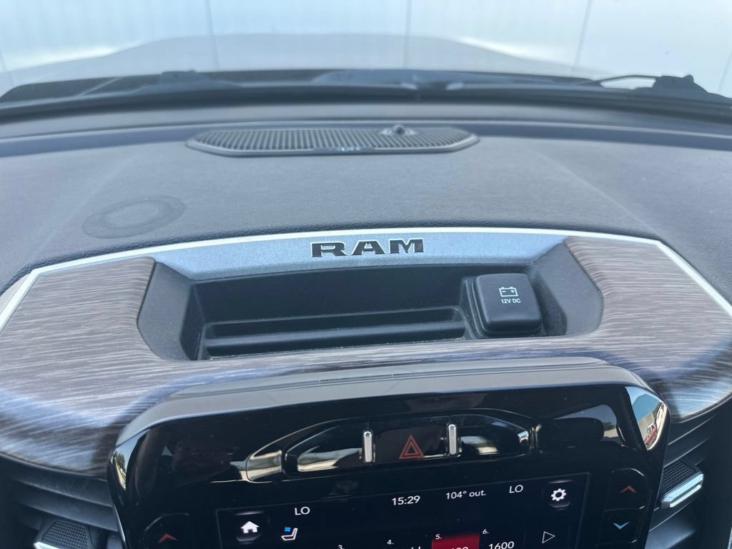 Used 2020 RAM 1500 Laramie AWD/4WD image 44