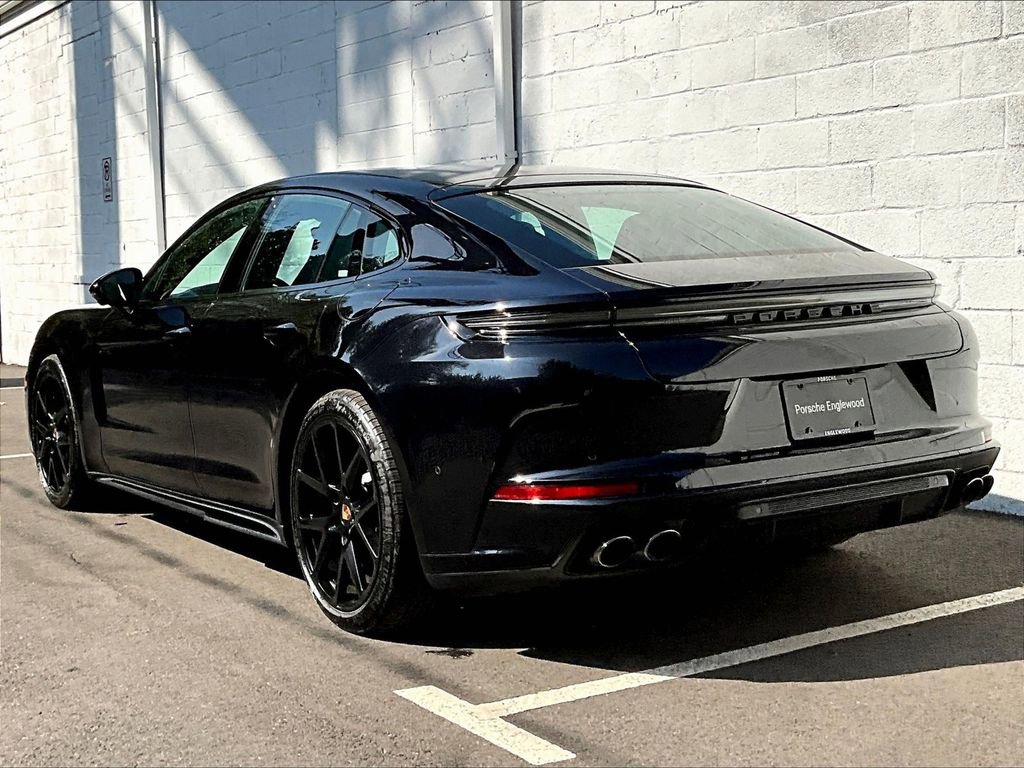 Used 2025 Porsche Panamera 4 image 3