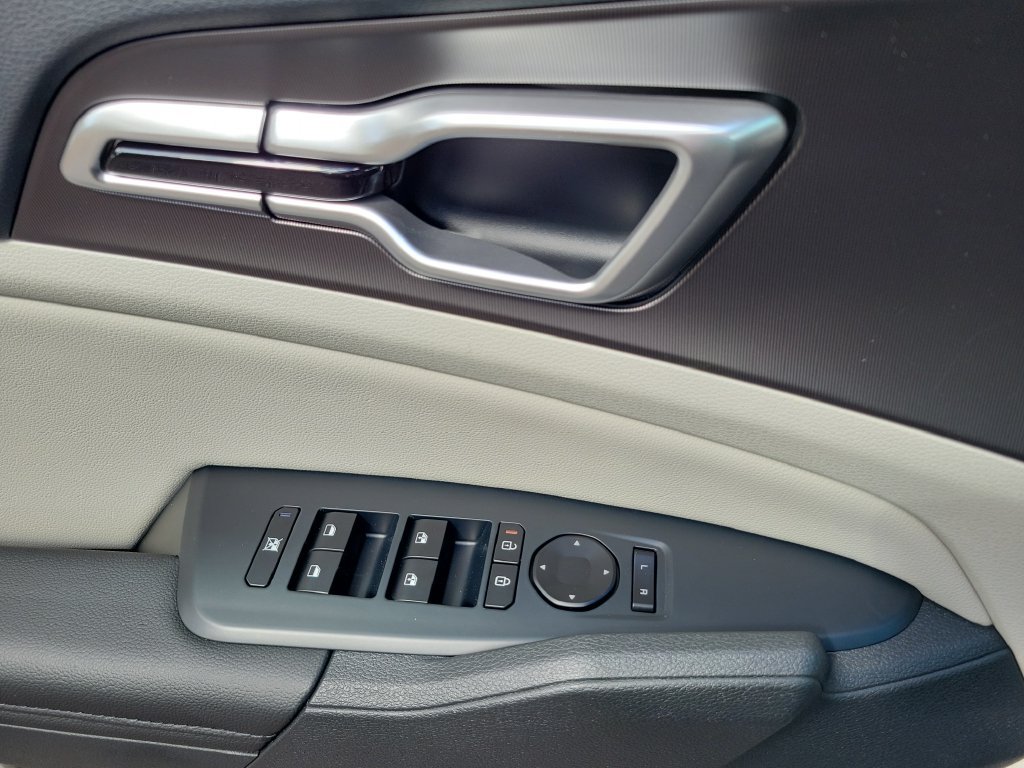 New 2027 Kia Sportage EX FWD image 30