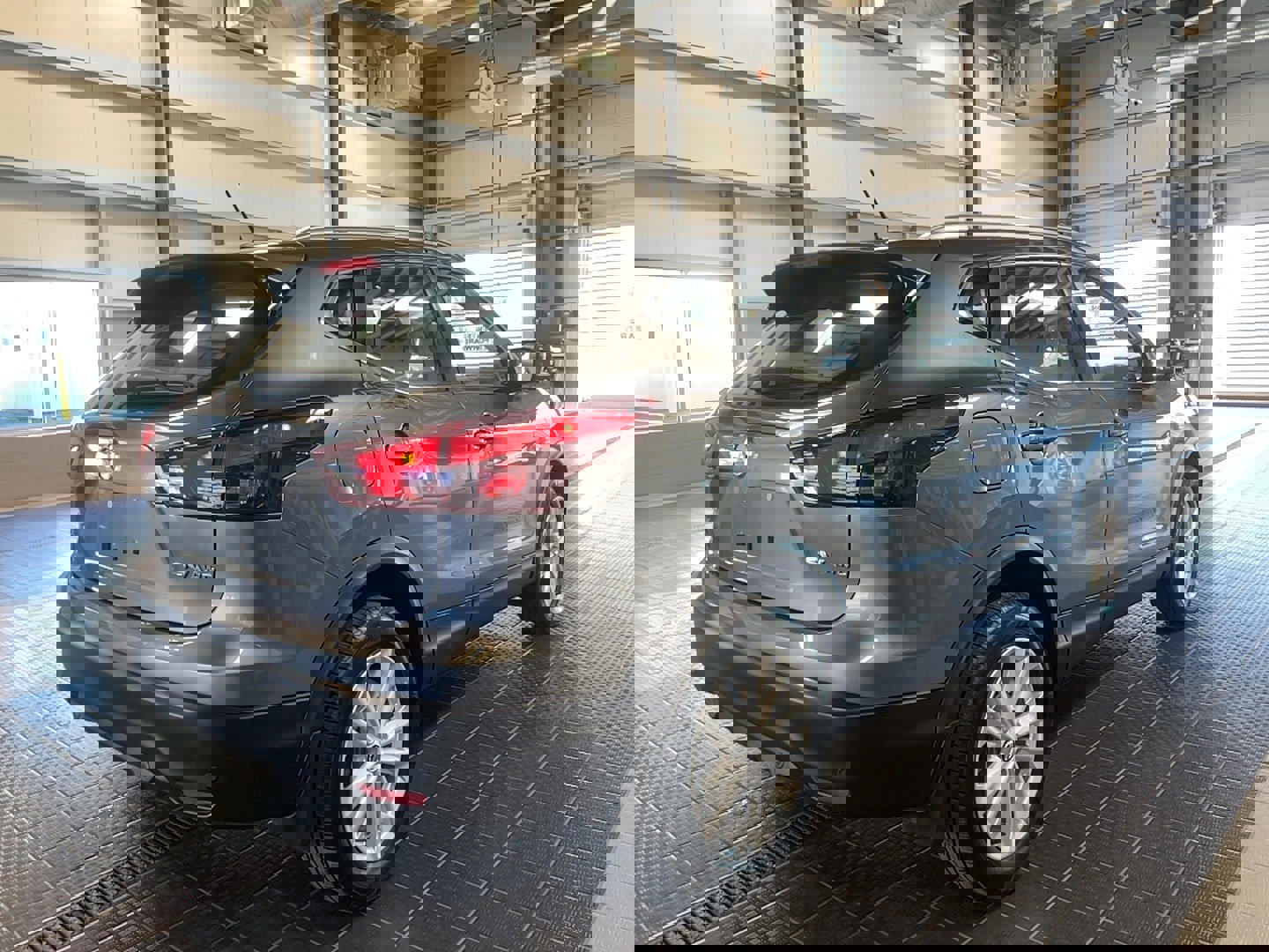 Used 2019 Nissan Rogue Sport SV w/ Technology Package image 19