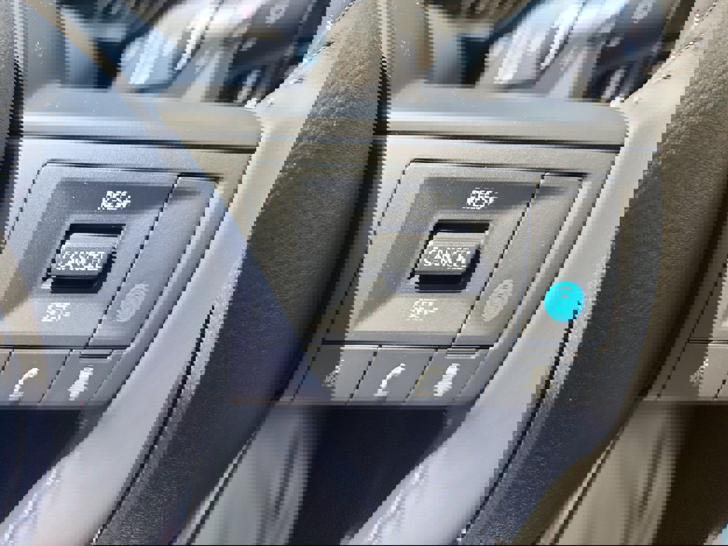 New 2025 Nissan Pathfinder SV image 18