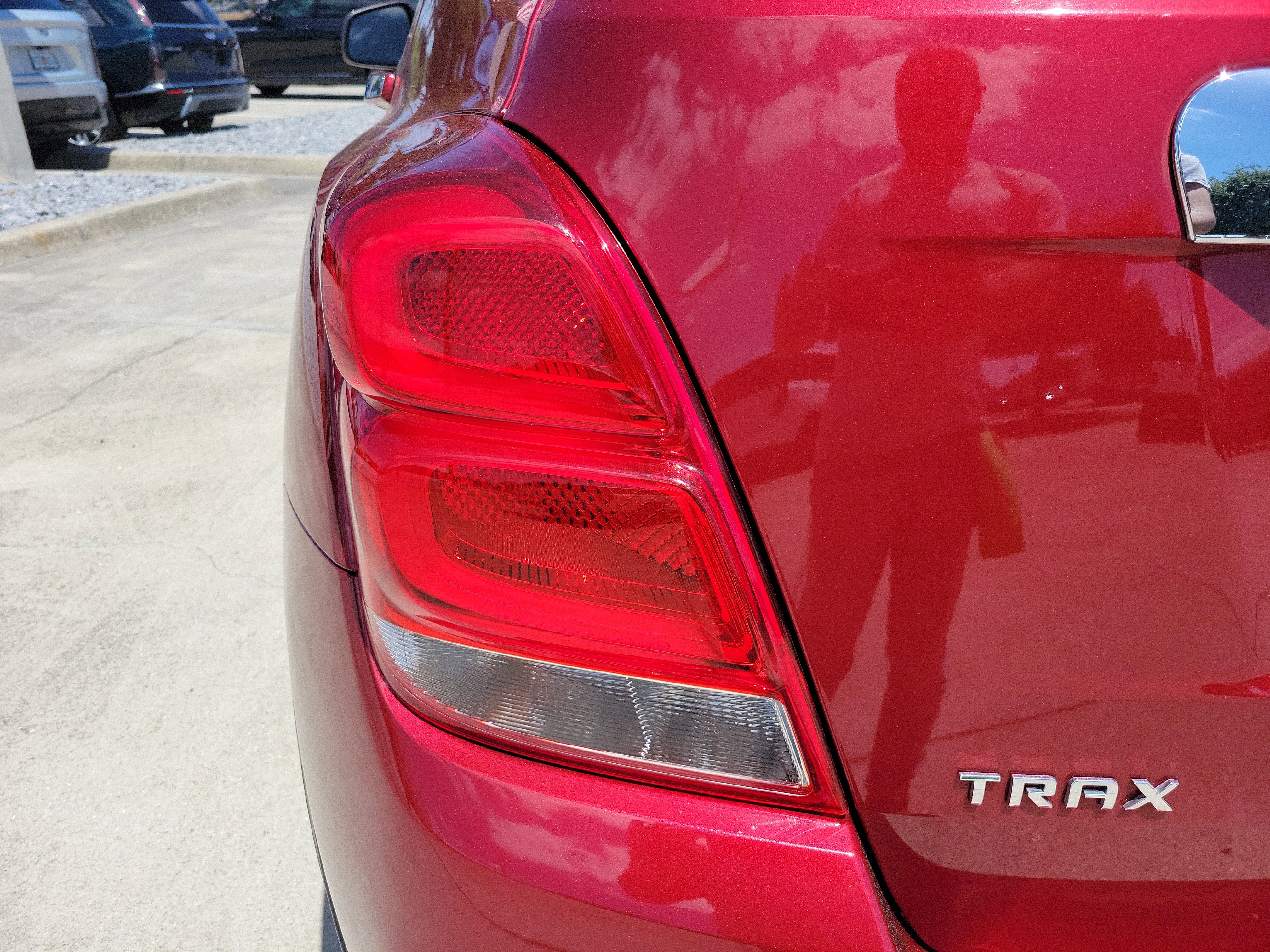 Used 2020 Chevrolet Trax Premier FWD image 10