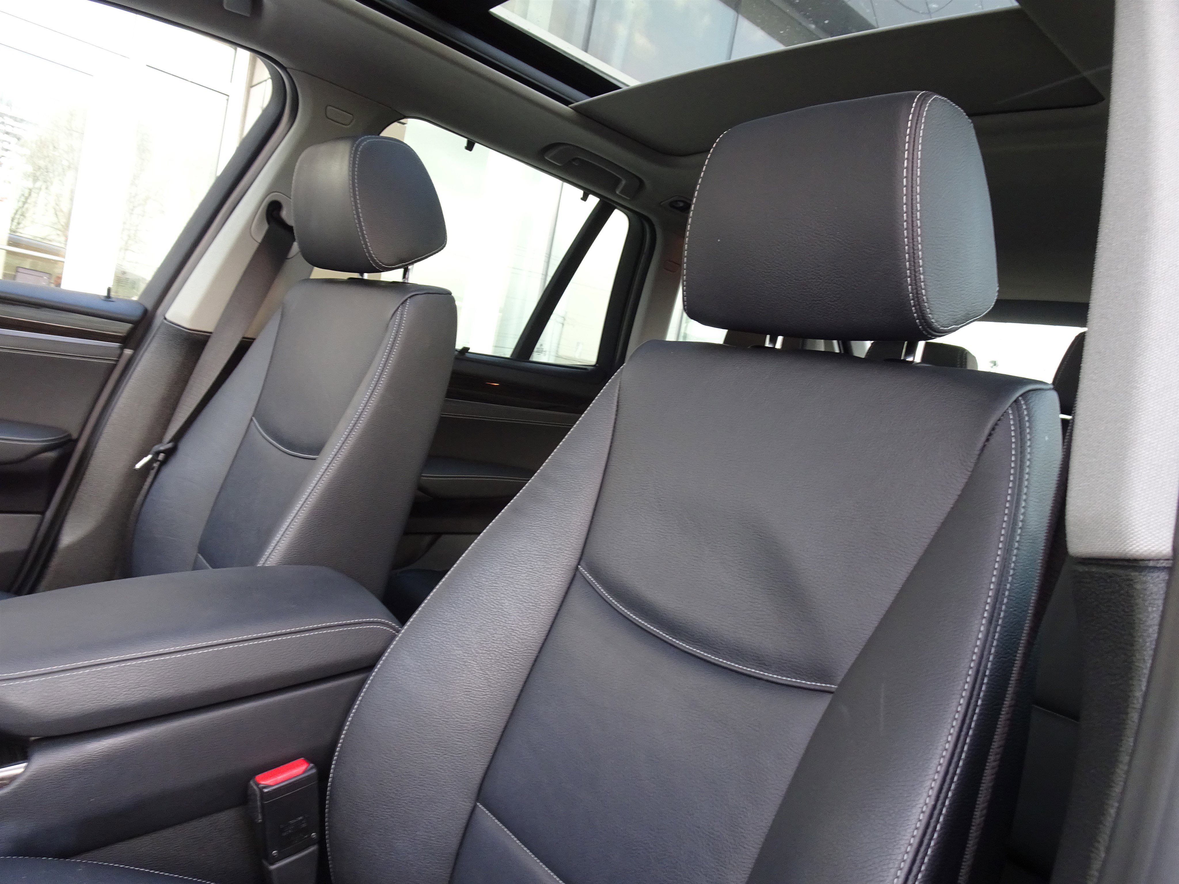 Used 2016 BMW X3 xDrive28d image 11