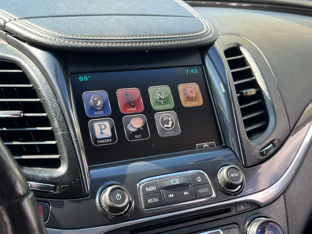 Used 2015 Chevrolet Impala LT w/ Convenience Package FWD image 27