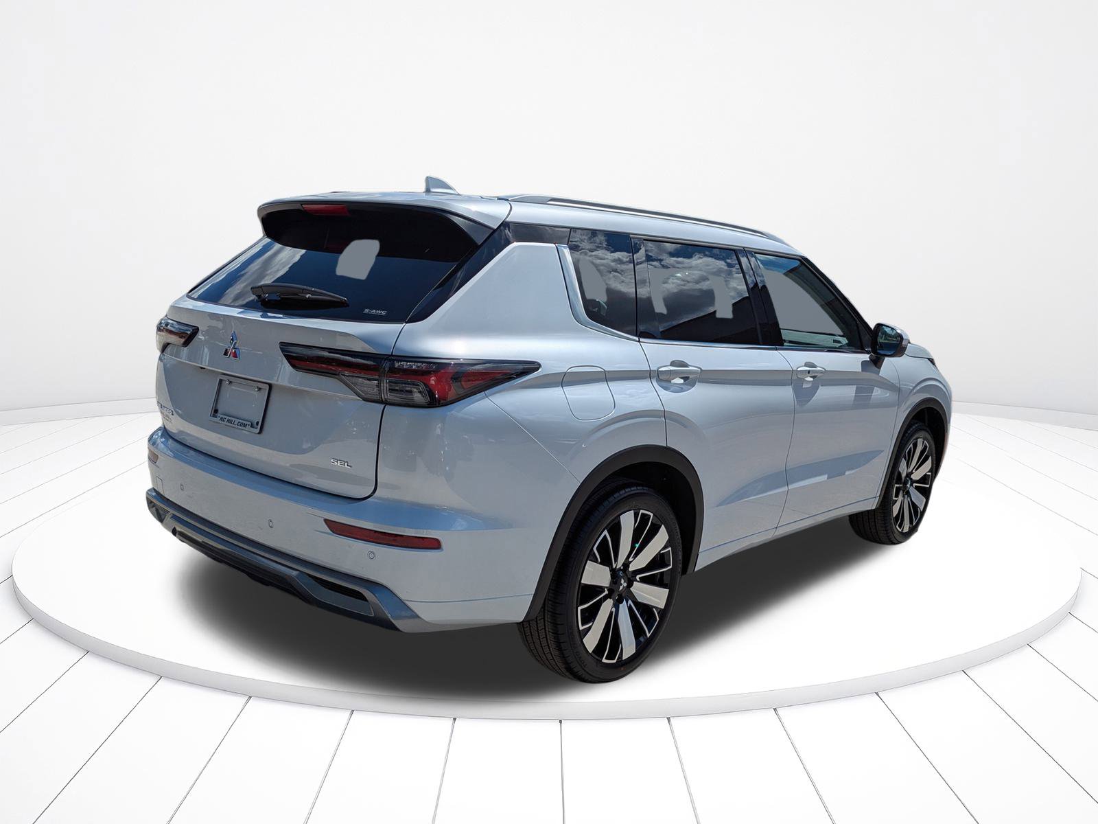 New 2025 Mitsubishi Outlander SEL image 4