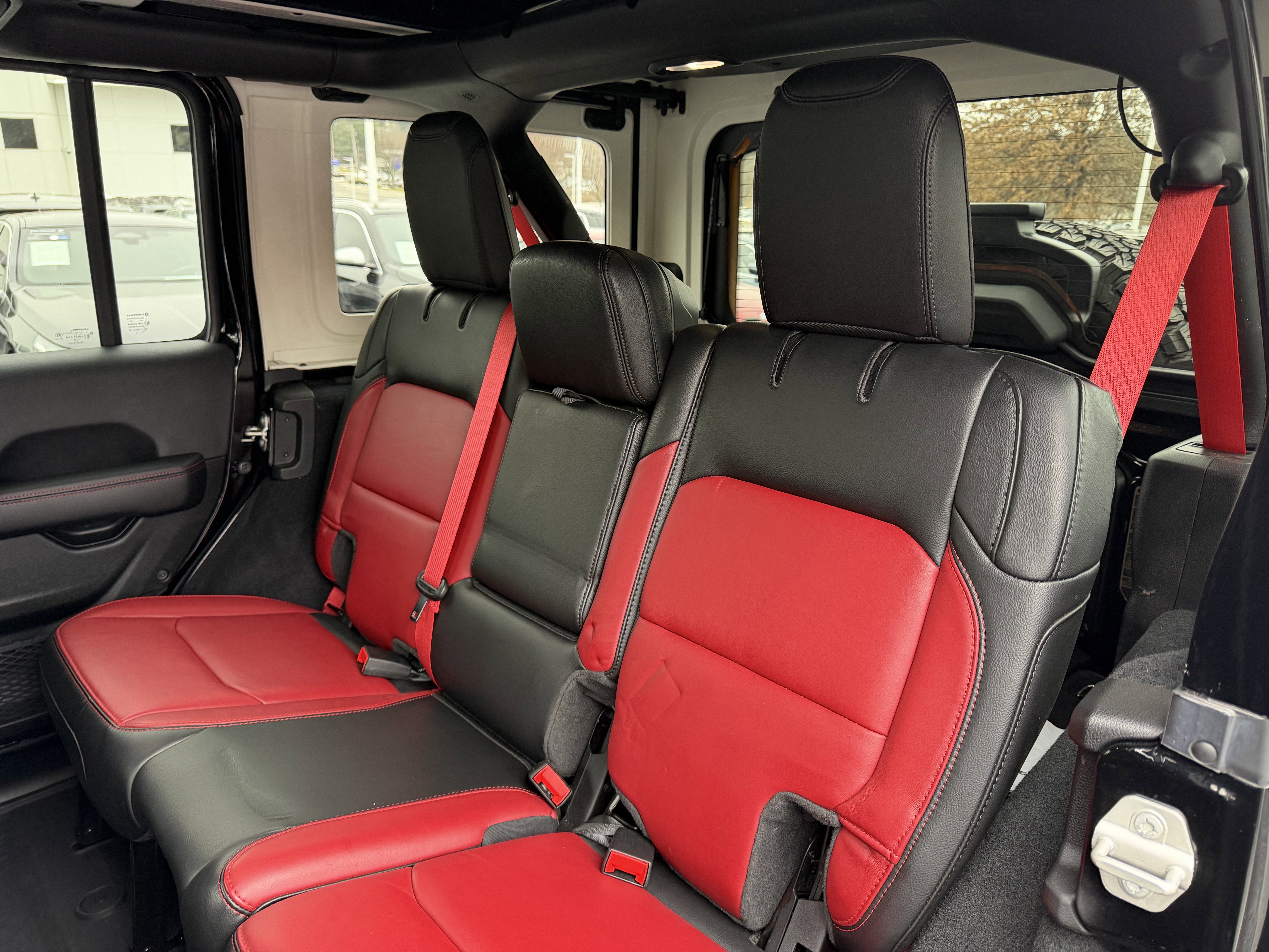 Used 2023 Jeep Wrangler Unlimited Rubicon 392 image 16