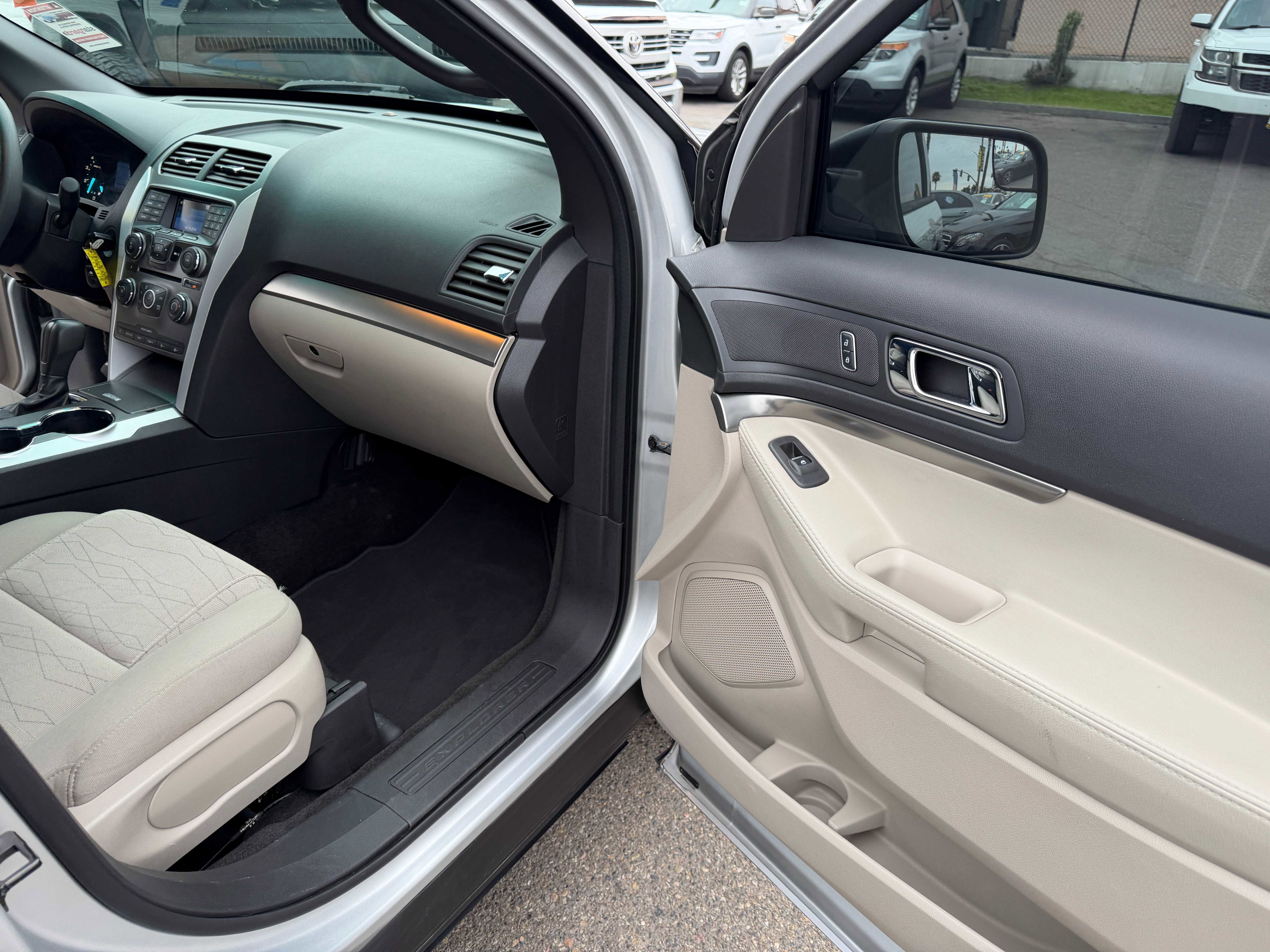 Used 2015 Ford Explorer 4WD image 15