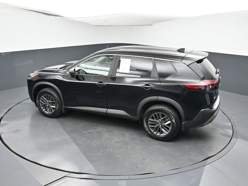 Used 2023 Nissan Rogue S image 34