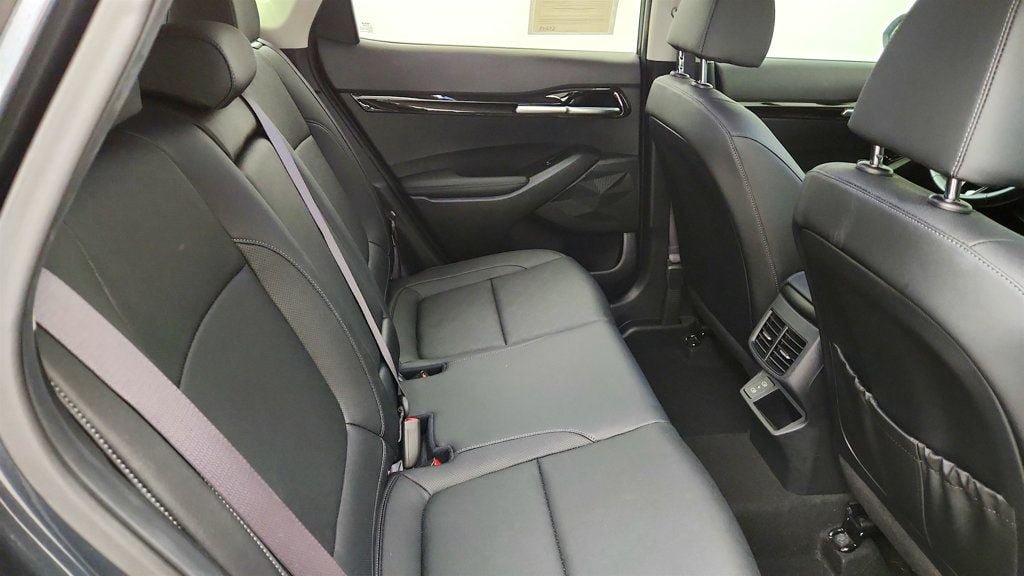 Used 2024 Kia Seltos EX FWD image 21