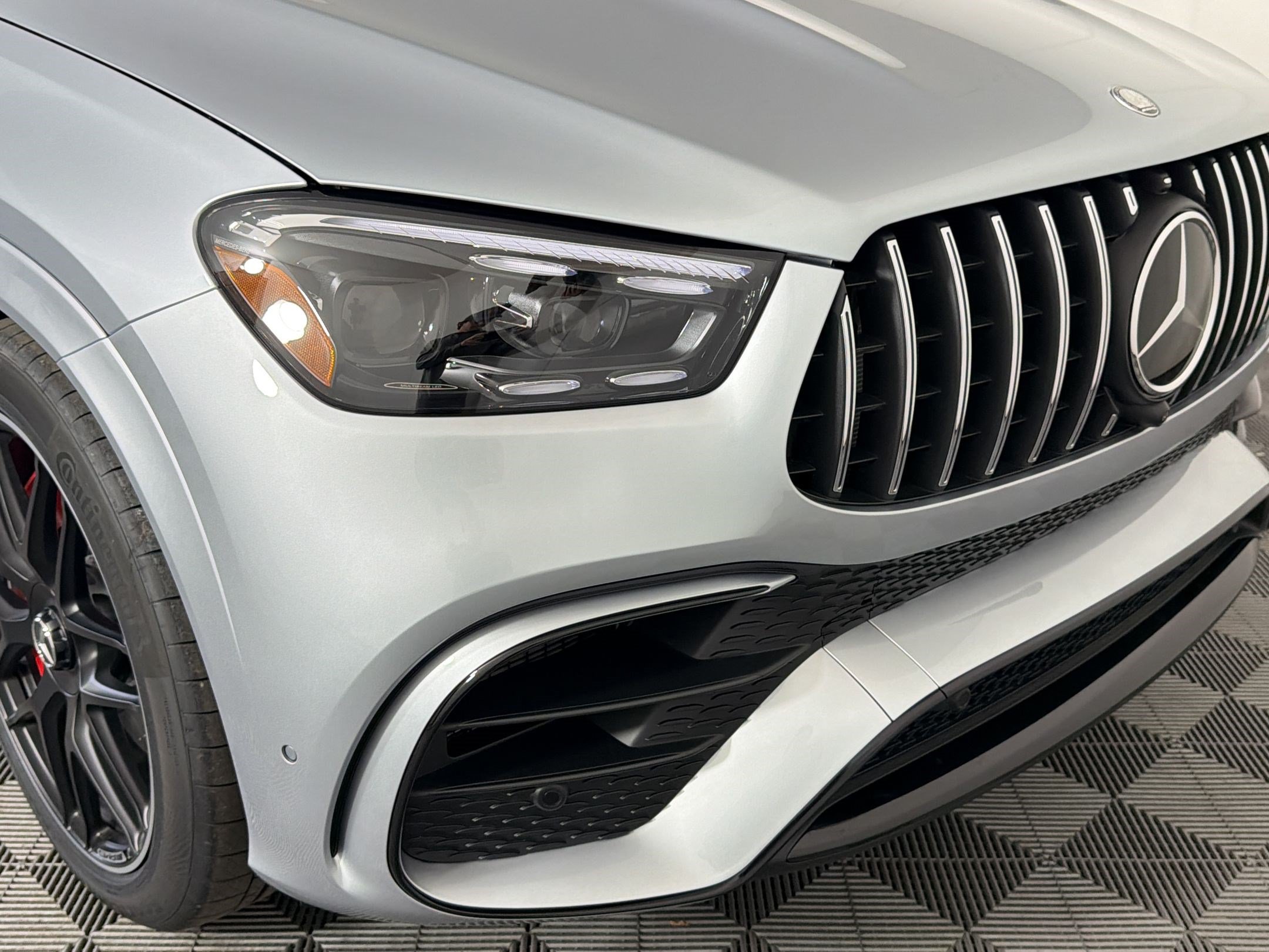 New 2026 Mercedes-Benz GLE 63 AMG S image 11
