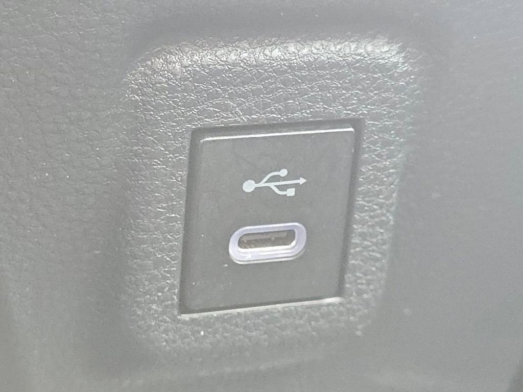 Used 2024 Toyota Corolla LE image 5