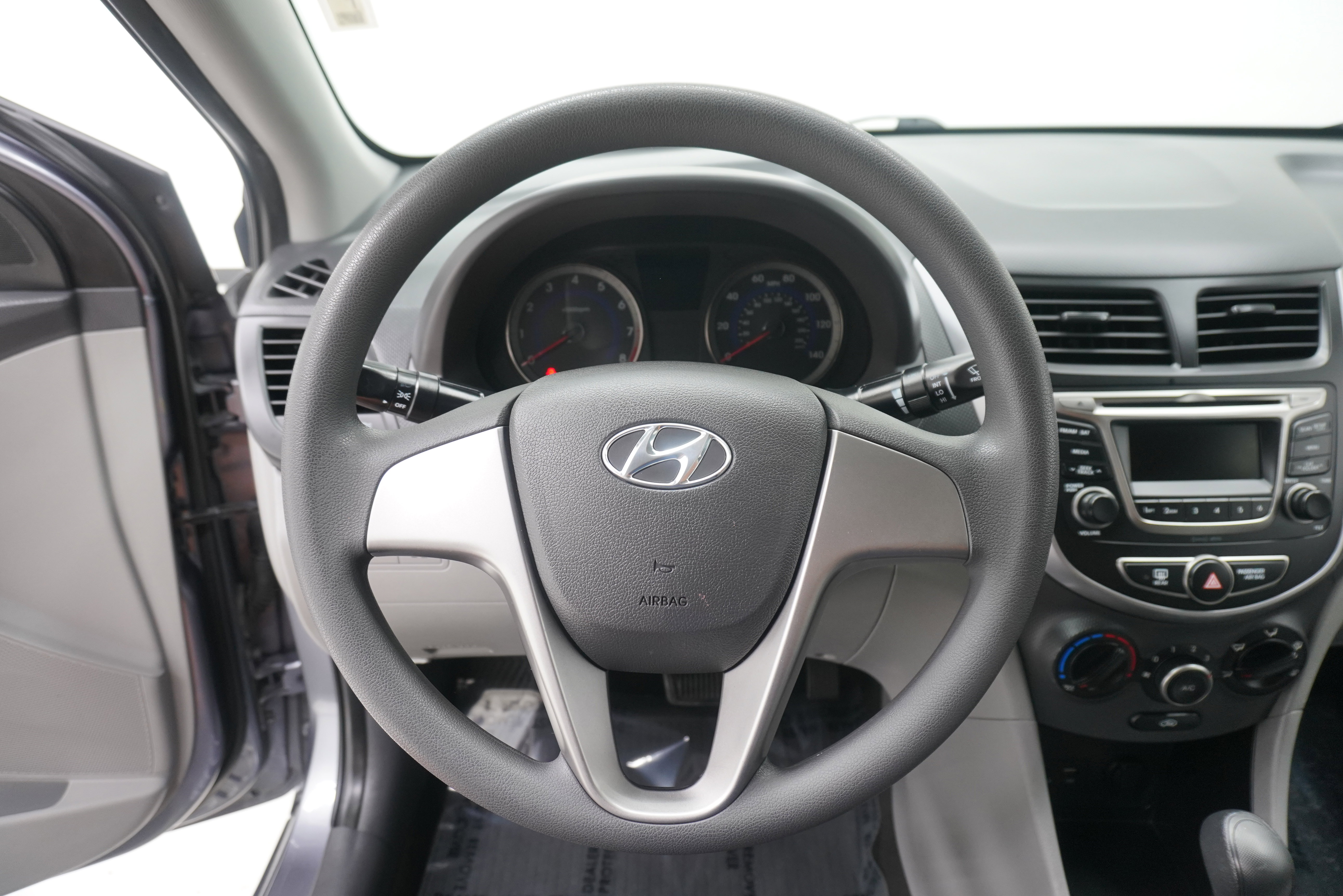 Used 2016 Hyundai Accent SE FWD image 15