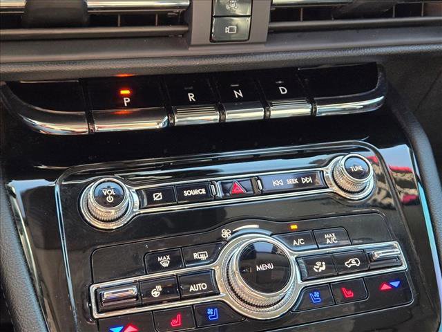 Used 2022 Lincoln Corsair FWD w/ Premium Package image 12