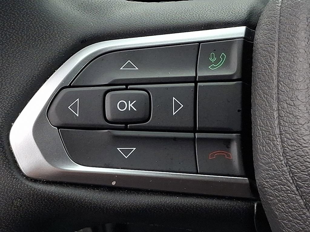 Used 2024 Jeep Compass Latitude image 20