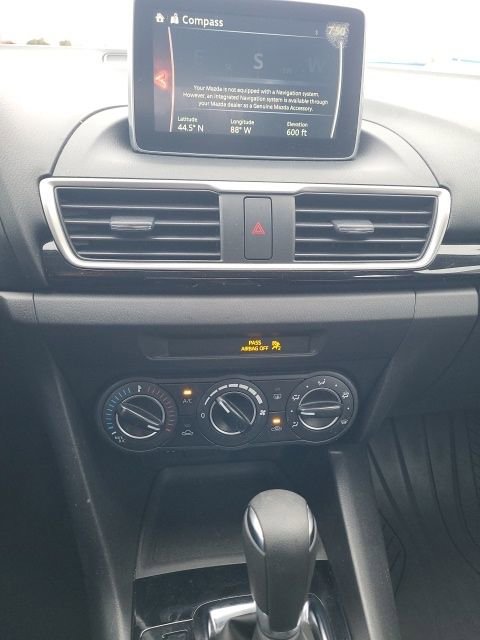 Used 2016 MAZDA MAZDA3 i Sport w/ Preferred Equipment Package image 5