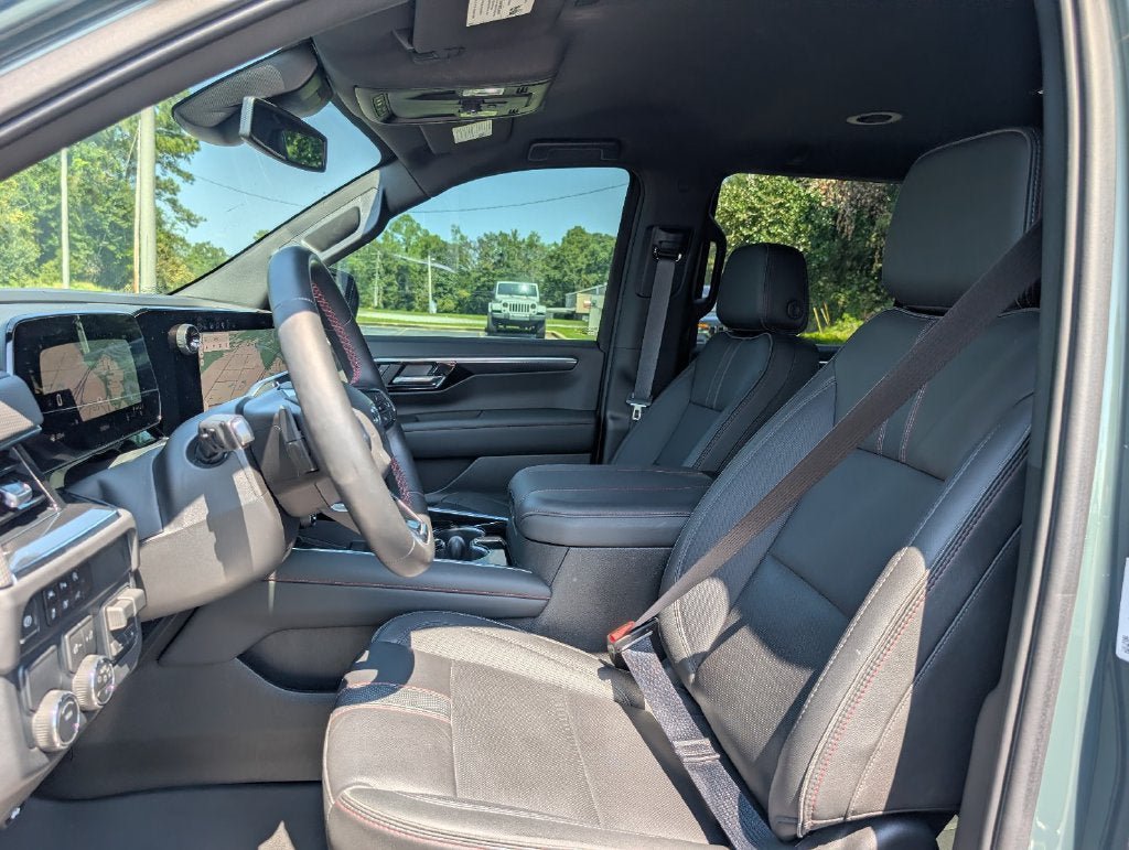 Used 2025 Chevrolet Tahoe RST w/ Comfort Package RWD image 14