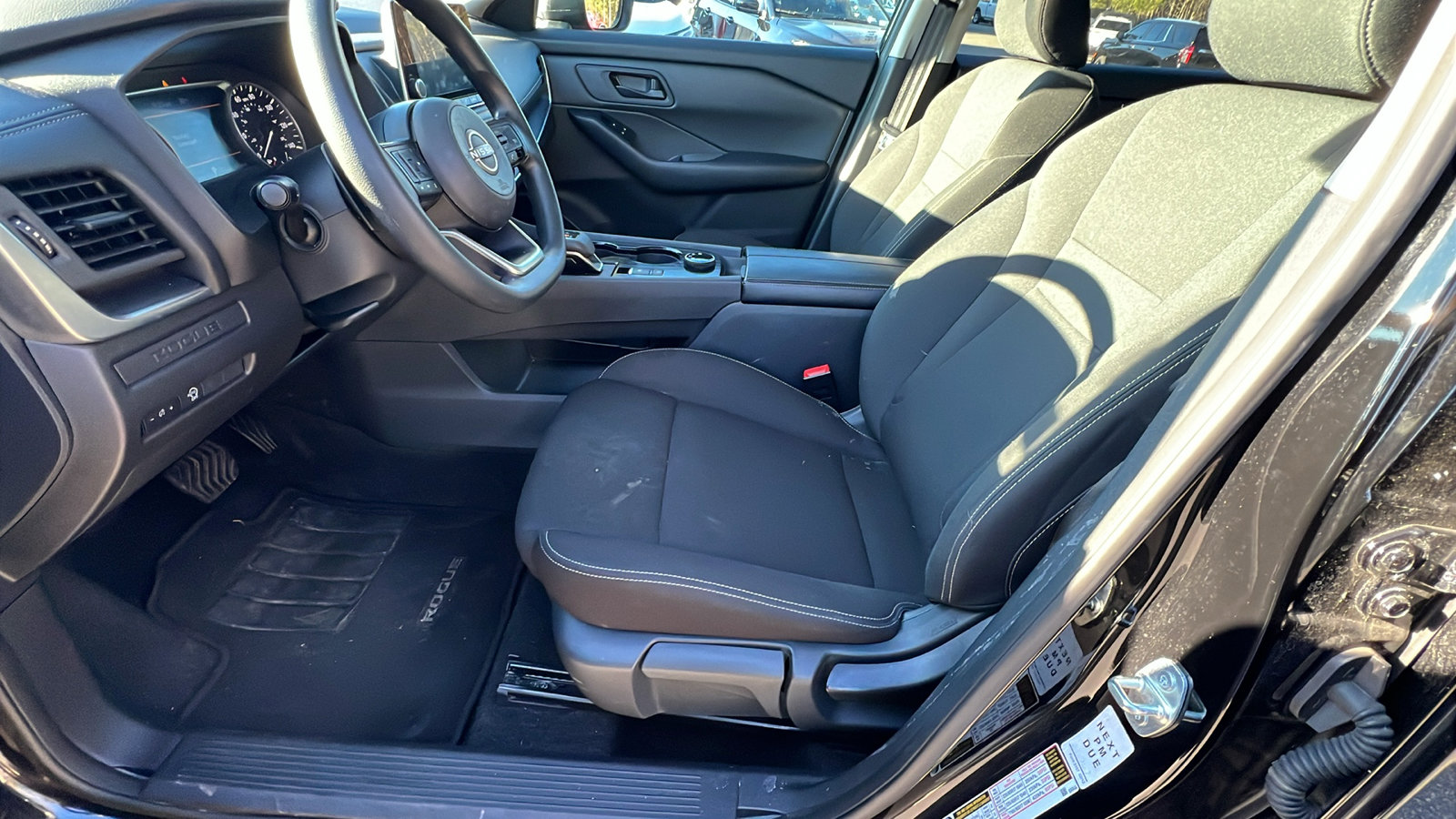 Used 2024 Nissan Rogue S image 16