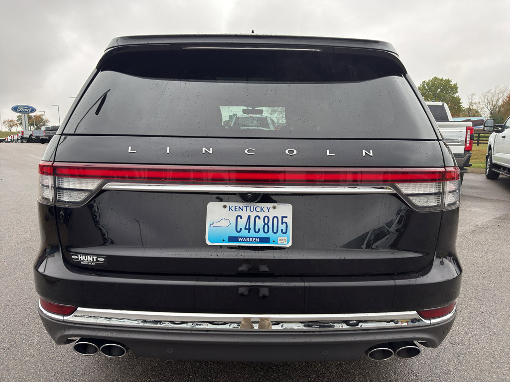 Used 2022 Lincoln Aviator Reserve w/ Equipment Group 201A AWD/4WD image 6