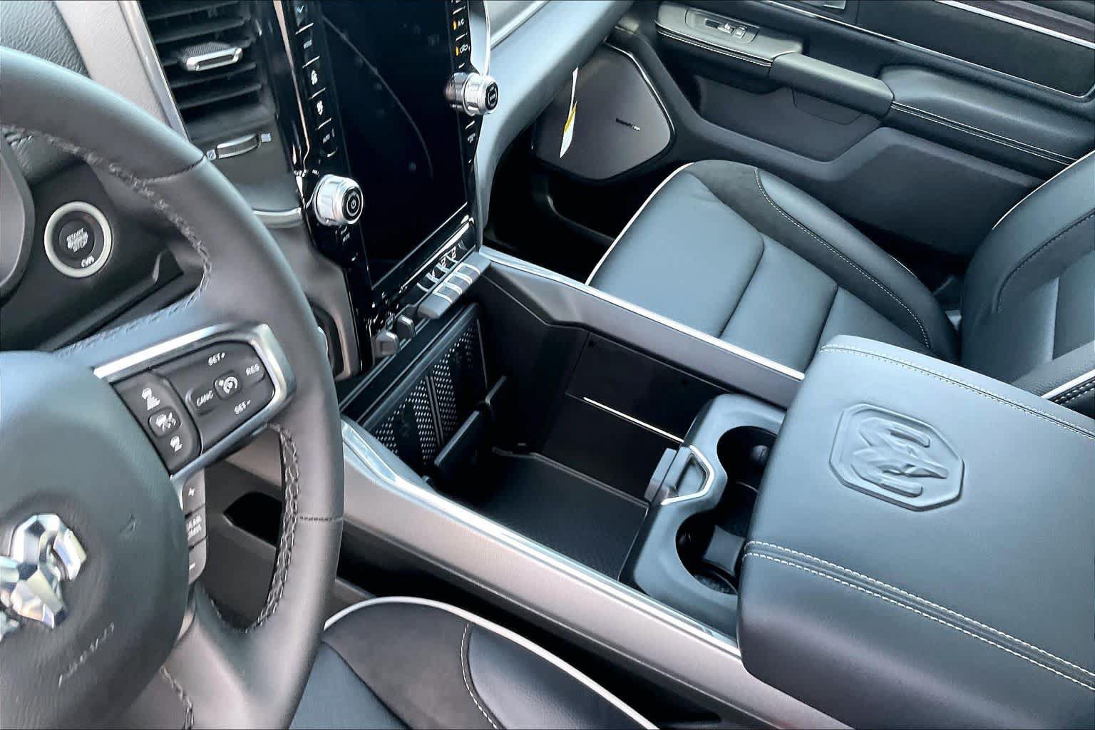 New 2027 RAM 1500 Laramie AWD/4WD image 7
