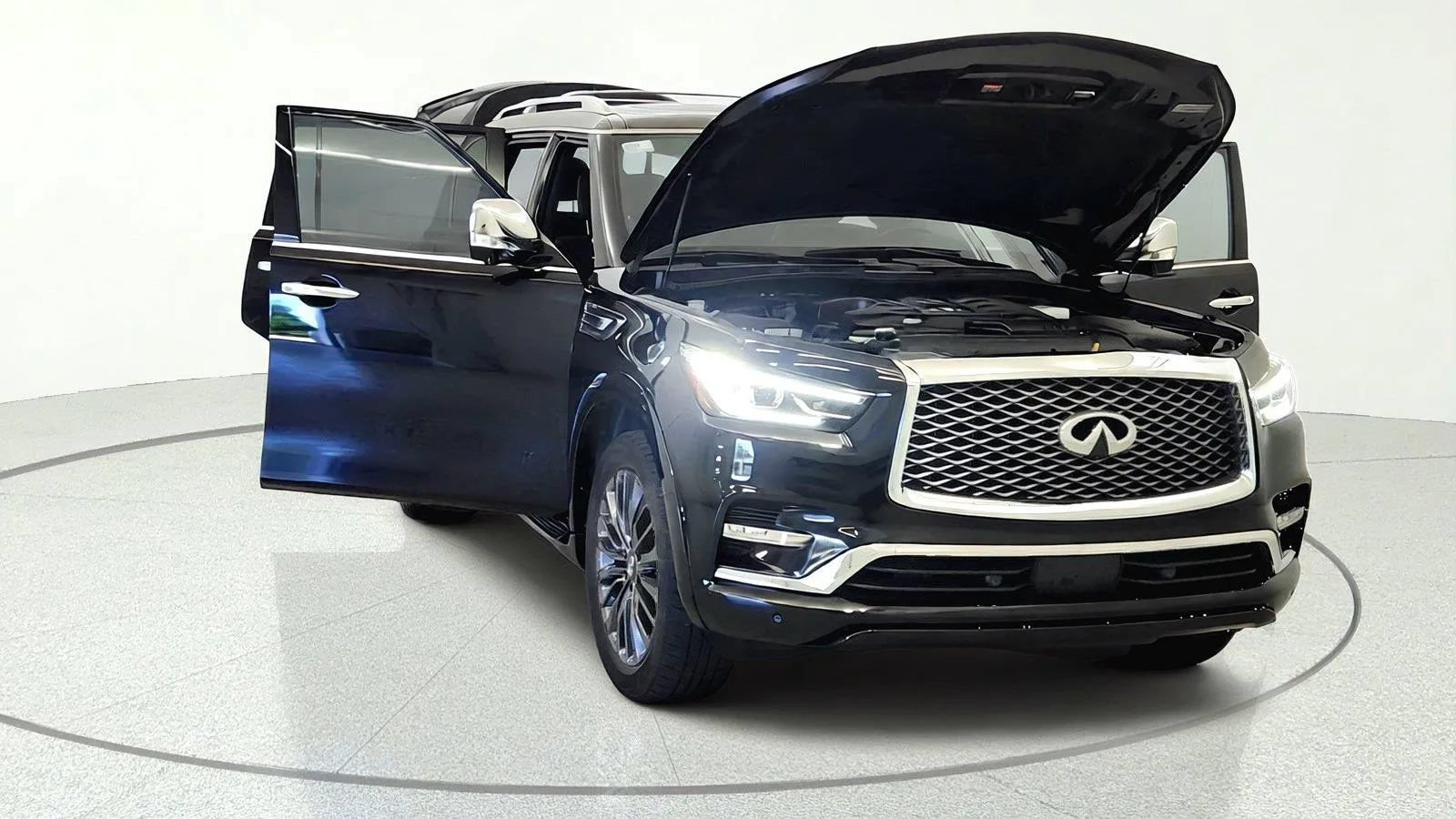 Used 2024 INFINITI QX80 Sensory w/ Cargo Package AWD/4WD image 12