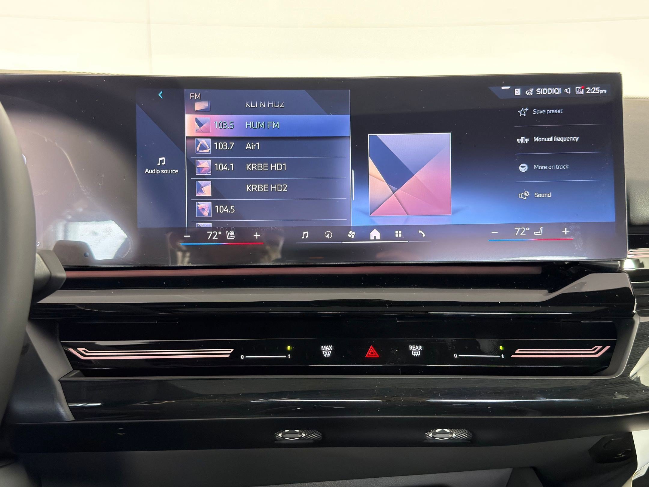 Used 2026 BMW 530i w/ Premium Package RWD image 22