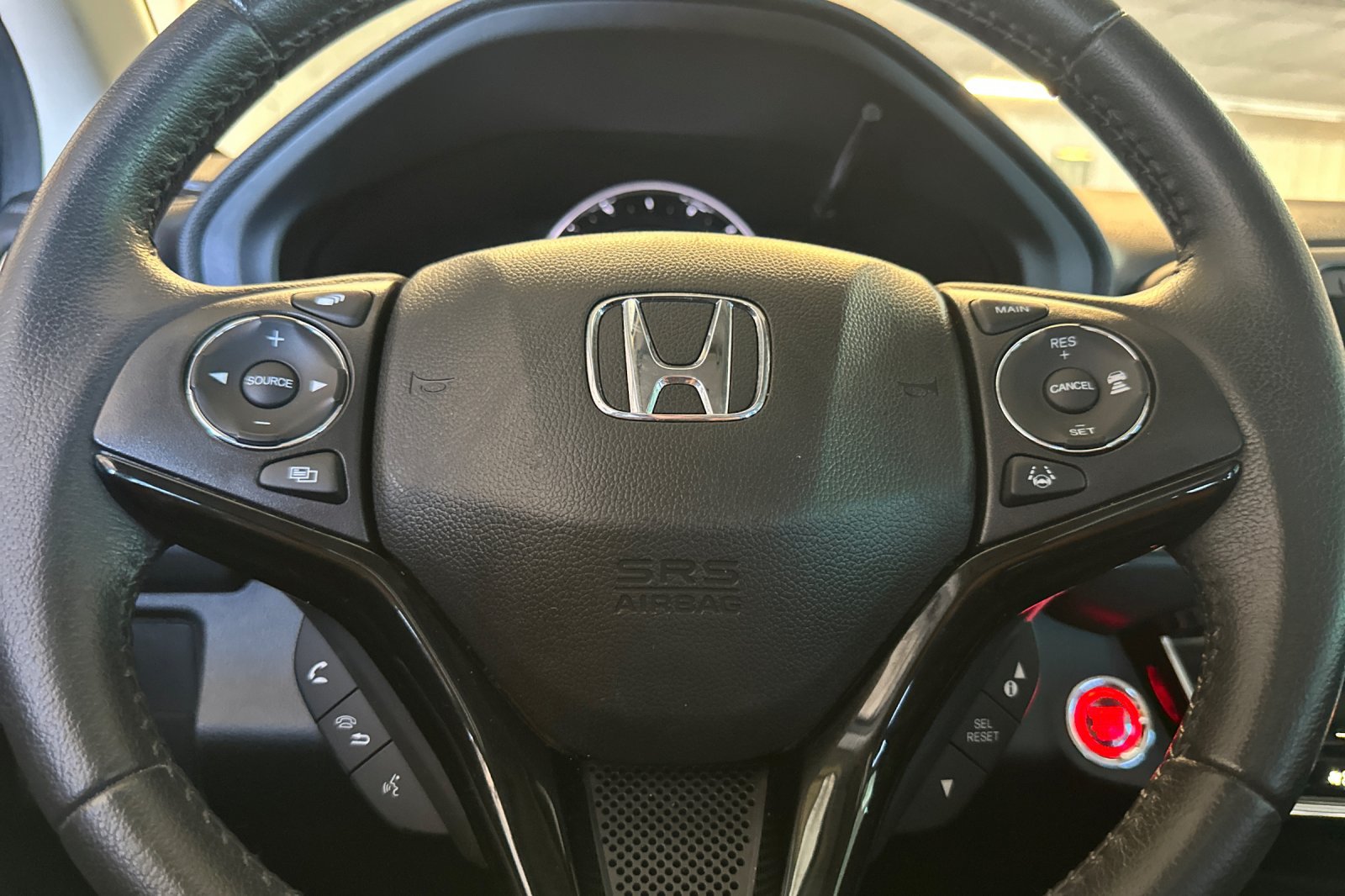 Used 2021 Honda HR-V Touring image 23