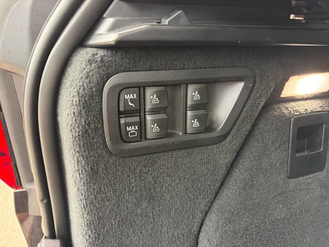 Used 2022 BMW X7 xDrive40i w/ Executive Package AWD/4WD image 22